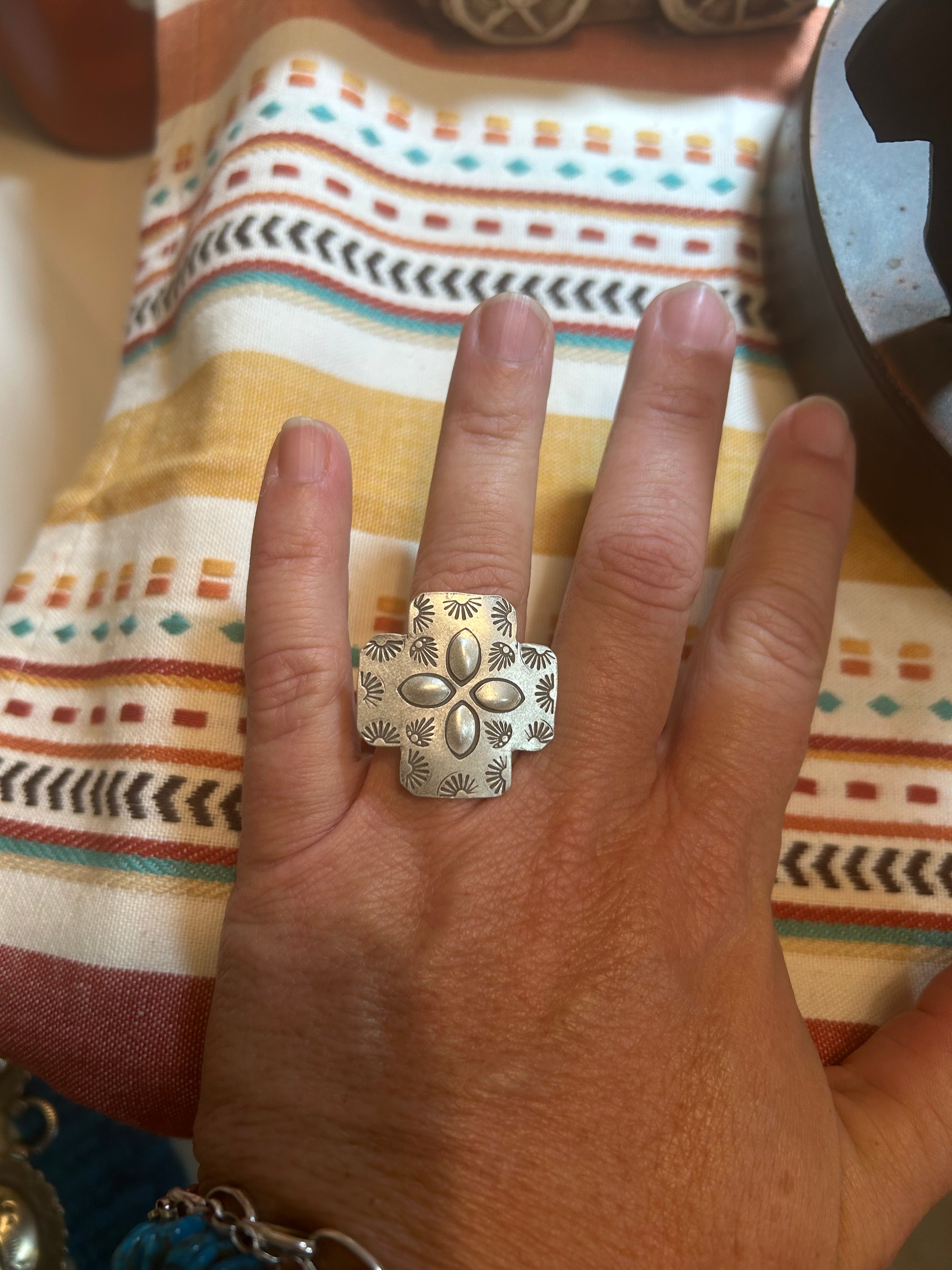 Medium Cross Ring Satin